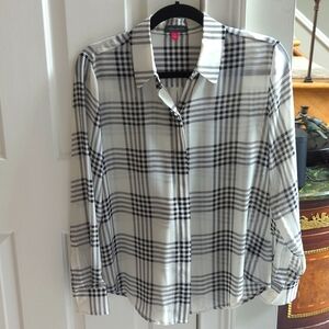 Vince Camuto Black and White Blouse. Size Small